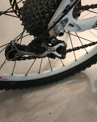 Mountain bike 