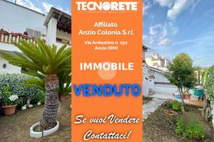 VILLA A SCHIERA A ARDEA