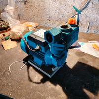 Pompa autoadescante solare 180w a 12v