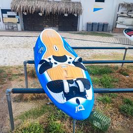 tavola windsurf Starboard Carve