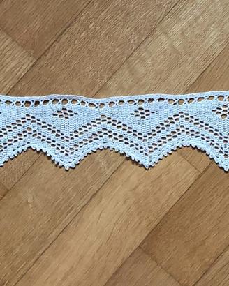 Bordura in pizzo all’uncinetto