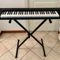 Tastiera Yamaha Piaggero NP-12B+ leggio e supporto