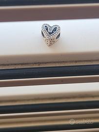 charm  a cuore Pandora 