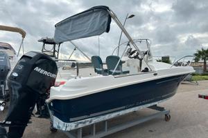 Jeanneau capcamarat 545 + 115 mercury USATA