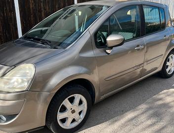 Renualt modus disel 82.200 km
