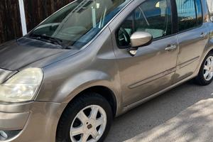 Renualt modus disel 82.200 km