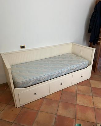 Divano letto matrimoniale Ikea
