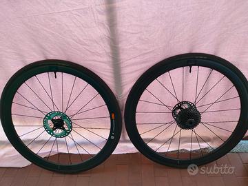 Cerchi Giant alto profilo  carbonio complete 