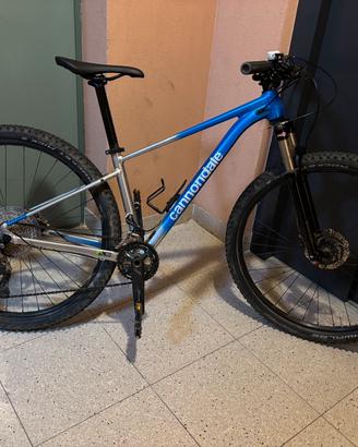 Bici Cannondale Trail SL 4 DONNA. Usata 5/6 volte