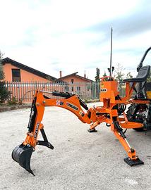 Retroescavatore per trattorini DELEXS modello DRS 