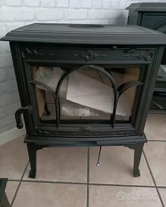 Stufa a legna Jotul F100 nuova