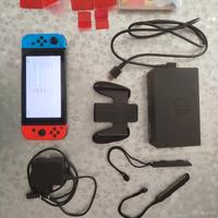 Nintendo Switch completa di docking