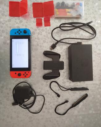 Nintendo Switch completa di docking