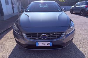 VOLVO V60 D2 Geartronic Business