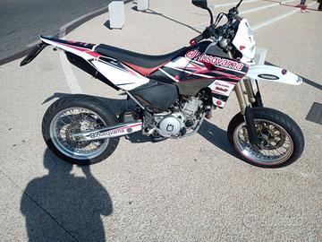 Husqvarna sm 610 E anche permuta