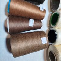 filati in cotone beige e marrone 