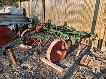 COLTIVATORE TRAINATO CON PISTONE IDRAULICO