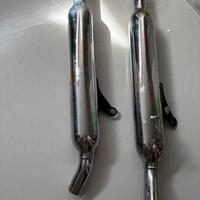 Scarichi originali Triumph Bonneville 2006.