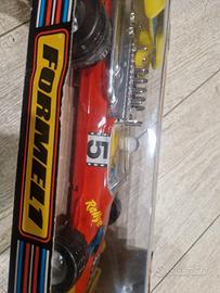 due modellini F1 