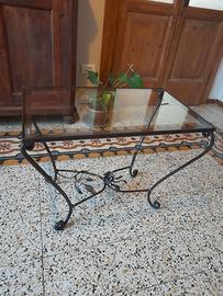 Tavolino in ferro battuto