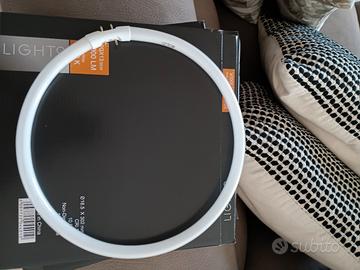 Lampada Warm White  3000k 2GX 13 55W