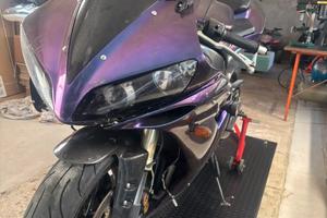 R1 2004 LEGGERE BENE DESCRIZIONE NON TRATTABILE