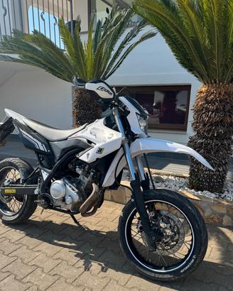 Yamaha WR 125