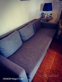 divano letto matrimoniale. 