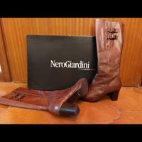 Stivali in pelle da donna