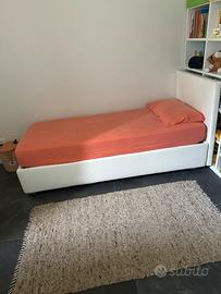 LETTO SINGOLO COMPLETO DI MATERASSO E CUSCINI