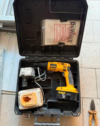 Avvitatore cartongesso dewalt 18v