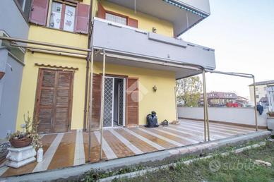 3 LOCALI A MONTEROTONDO