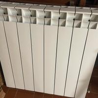 Radiatore alluminio h670 8 elementi
