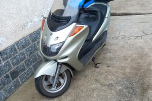 YAMAHA MAJESTY 250CC