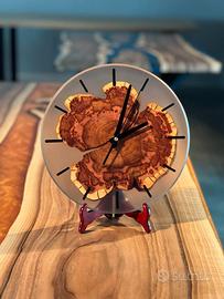 Lavori artigianali in legno con resina epossidica