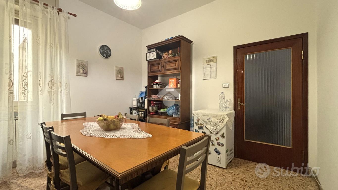 6 LOCALI A AREZZO - Vista 6