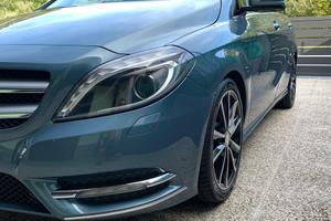 Mercedes classe B 200 Premium (156cv benzina)