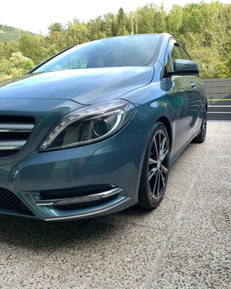 Mercedes classe B 200 Premium (156cv benzina)