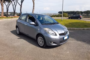 Toyota Yaris 1.3 bz 5 porte 90000 Km