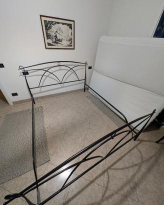 Struttura letto in metallo nero 160x190