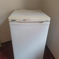 CONGELATORE KENNEX 66 LITRI