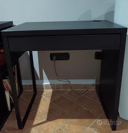 scrivania Ikea Micke