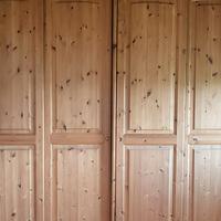 Armadio con ante scorrevoli