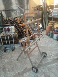 Cavalletto per cofani e portiere