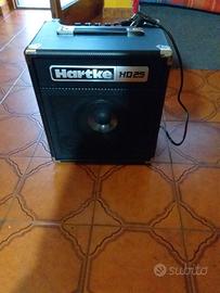 Amplificatore per basso e batteria elettronica