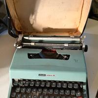 Macchina da scrivere Olivetti