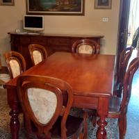 tavolo in legno antico con gambe a cipol e 6 sedie