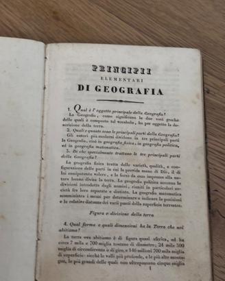 Antico volume di geografia