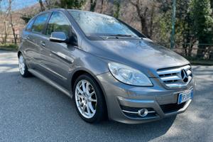 MERCEDES CLASSE B 200 2.0 DIESEL