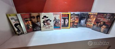 pacchetto con 10 DVD 